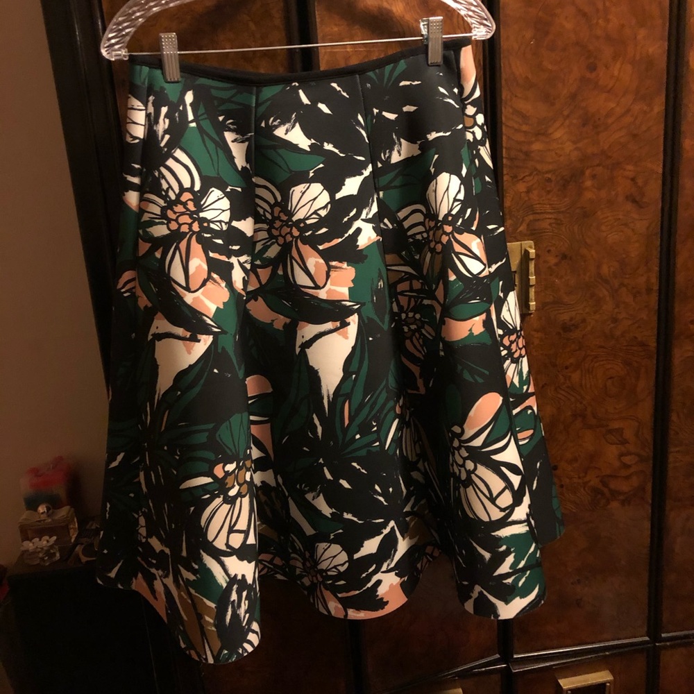 STUNNING midi skirt